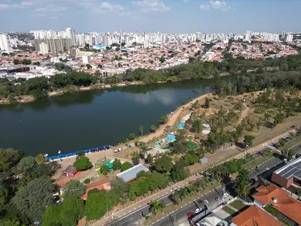 Inédito - Lagoa do Taquaral recebe nadadores que competem em águas abertas
